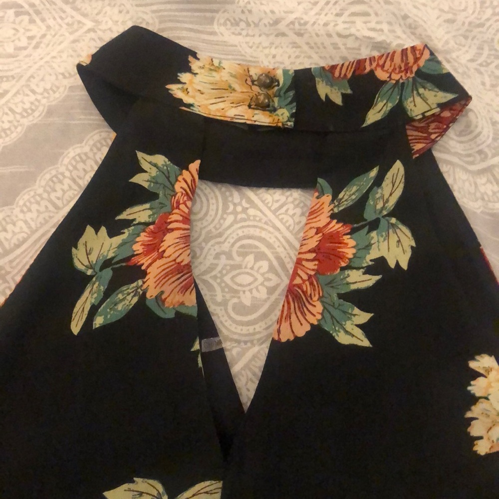 Dress - Picture 4 of 4